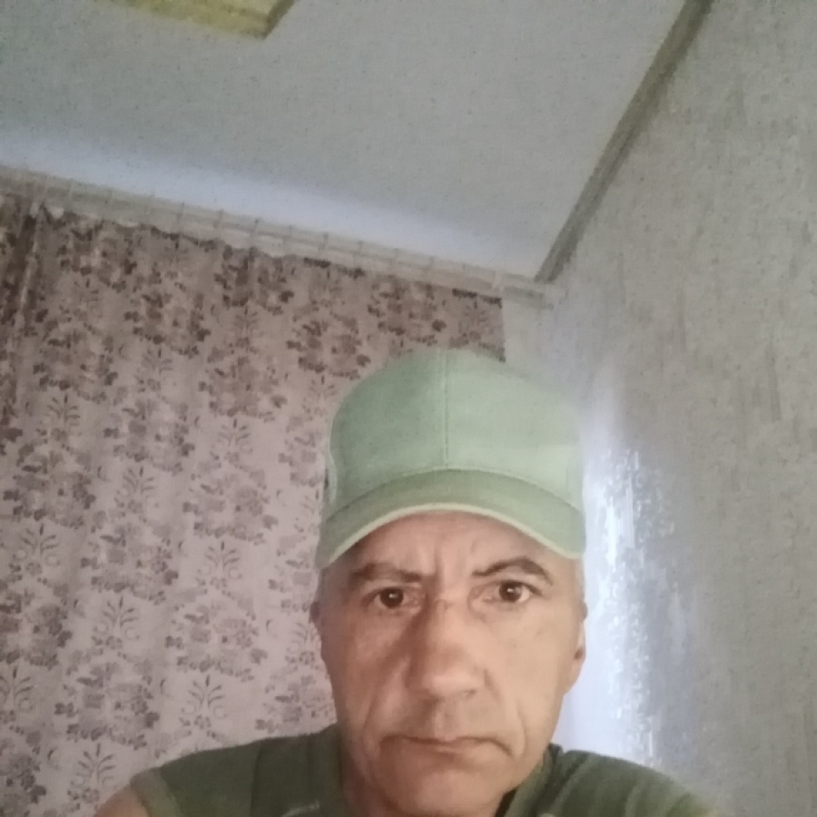 Знакомство. Фото. Нажмите, чтобы увеличить