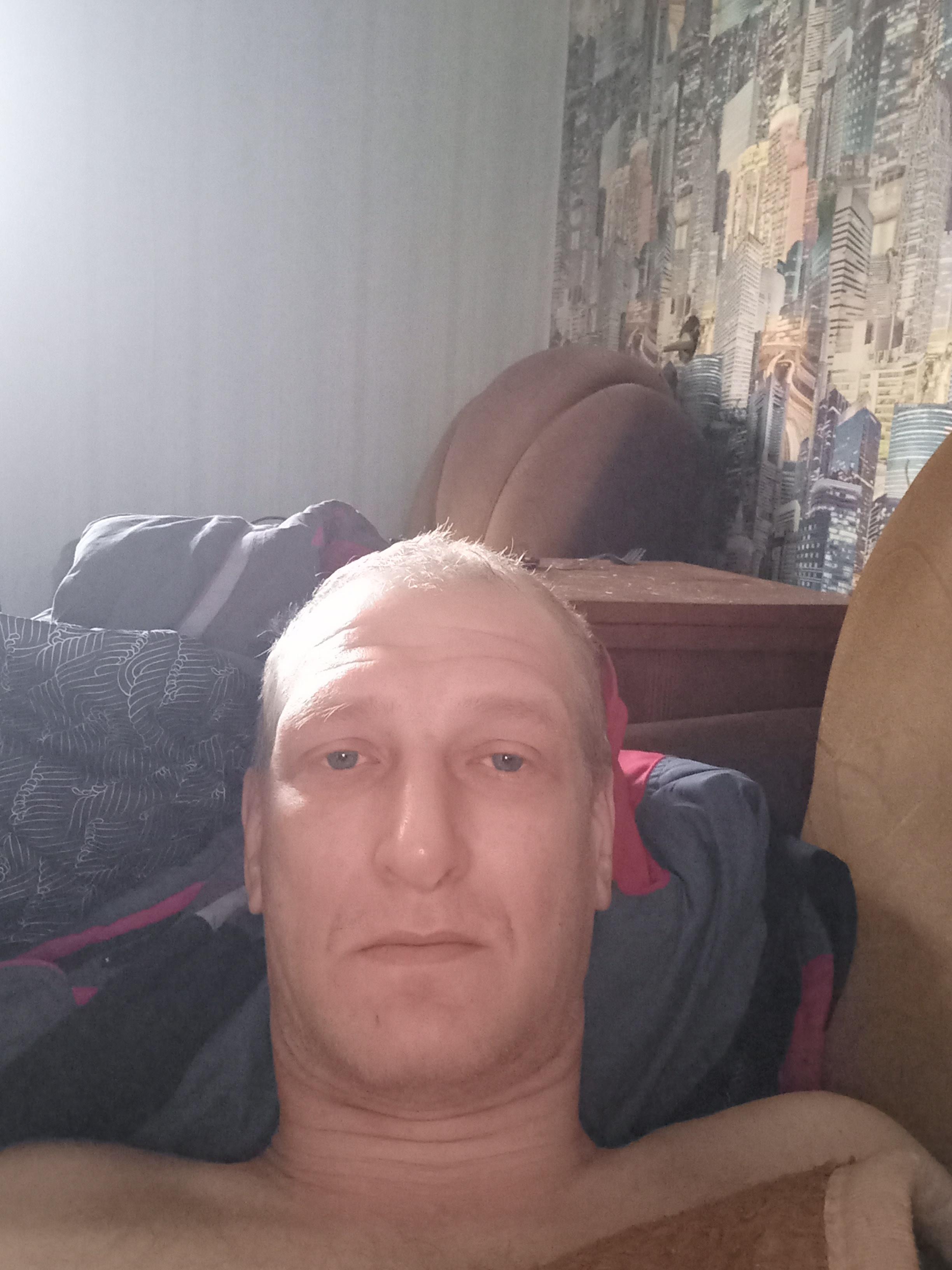 Знакомство. Фото. Нажмите, чтобы увеличить