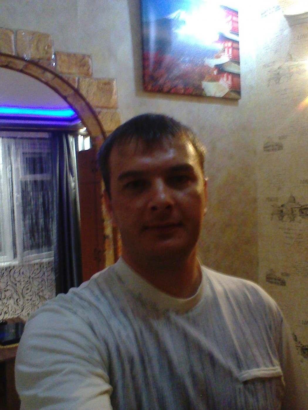 Знакомство. Фото. Нажмите, чтобы увеличить