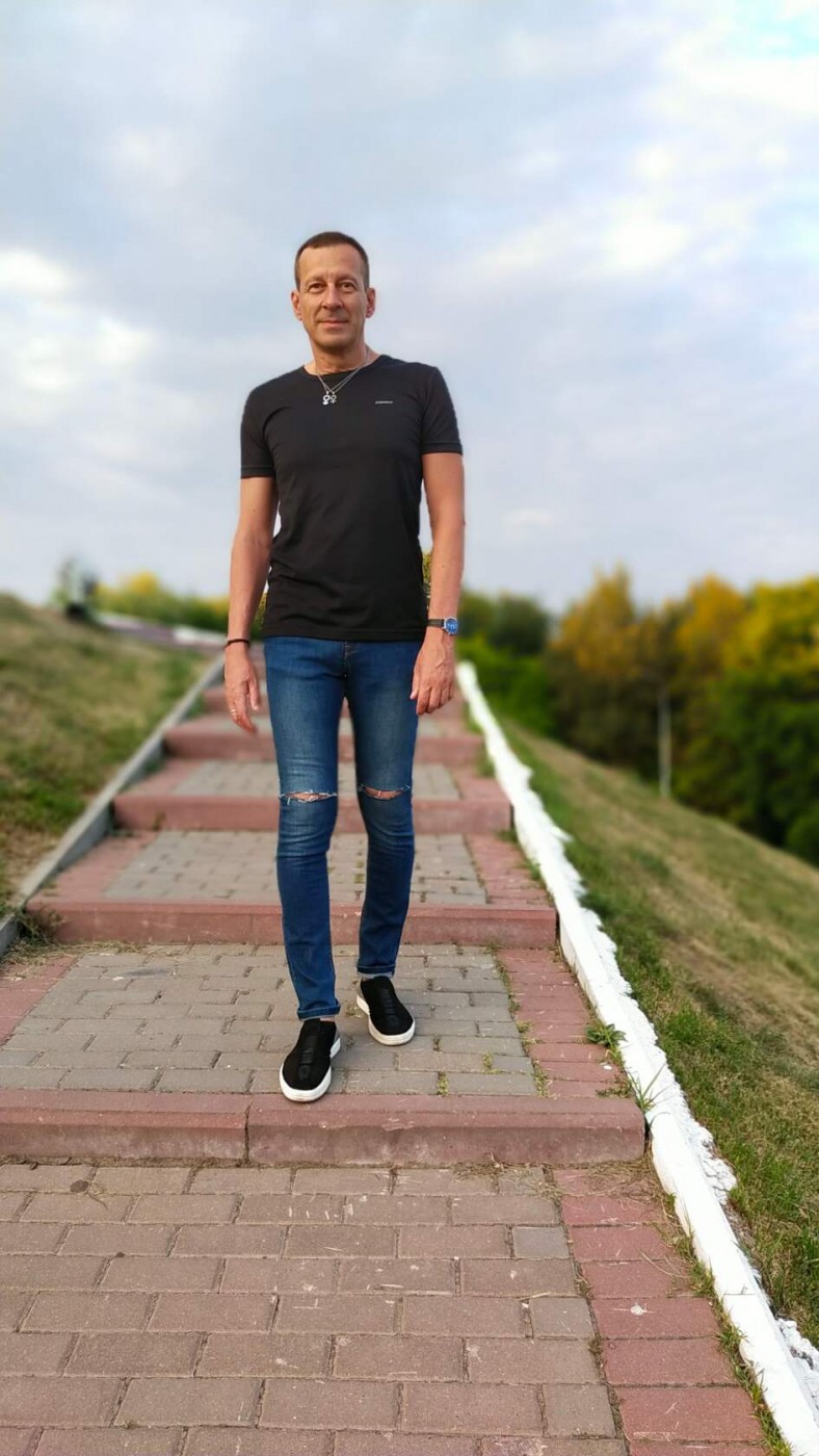 Знакомство. Фото. Нажмите, чтобы увеличить