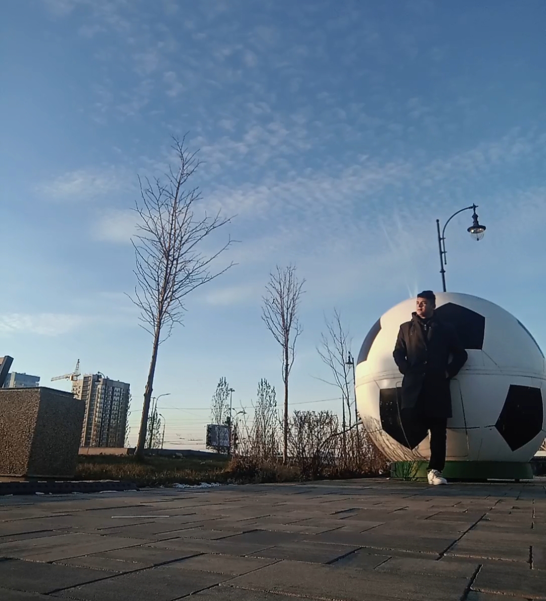 Знакомство. Фото. Нажмите, чтобы увеличить