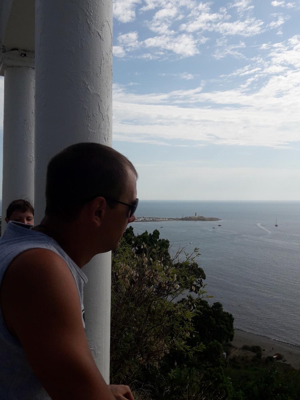 Знакомство. Фото. Нажмите, чтобы увеличить