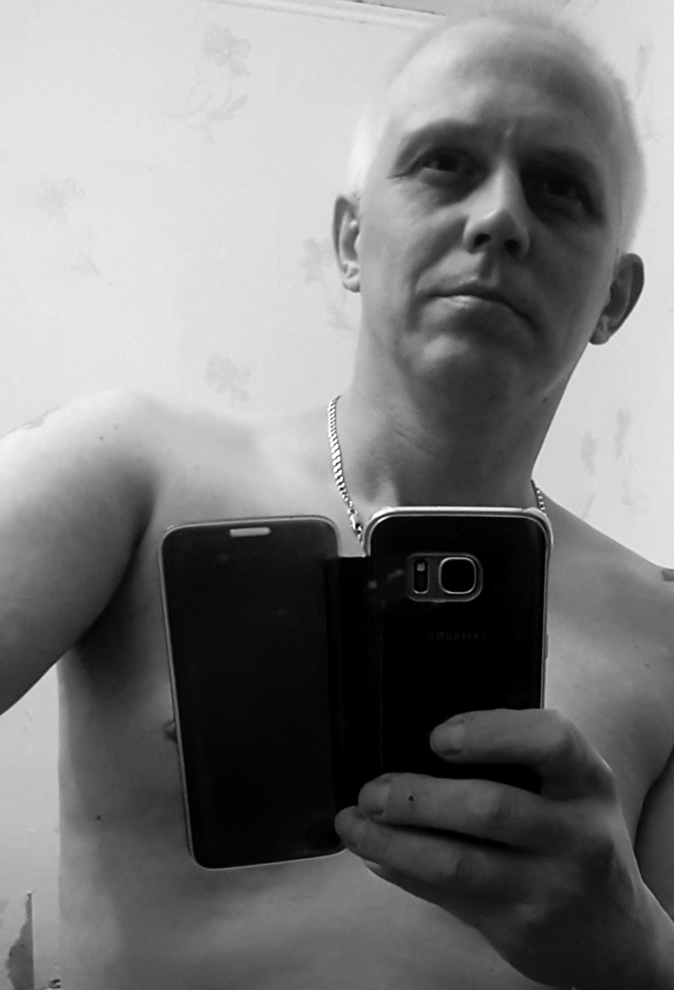 Знакомство. Фото. Нажмите, чтобы увеличить