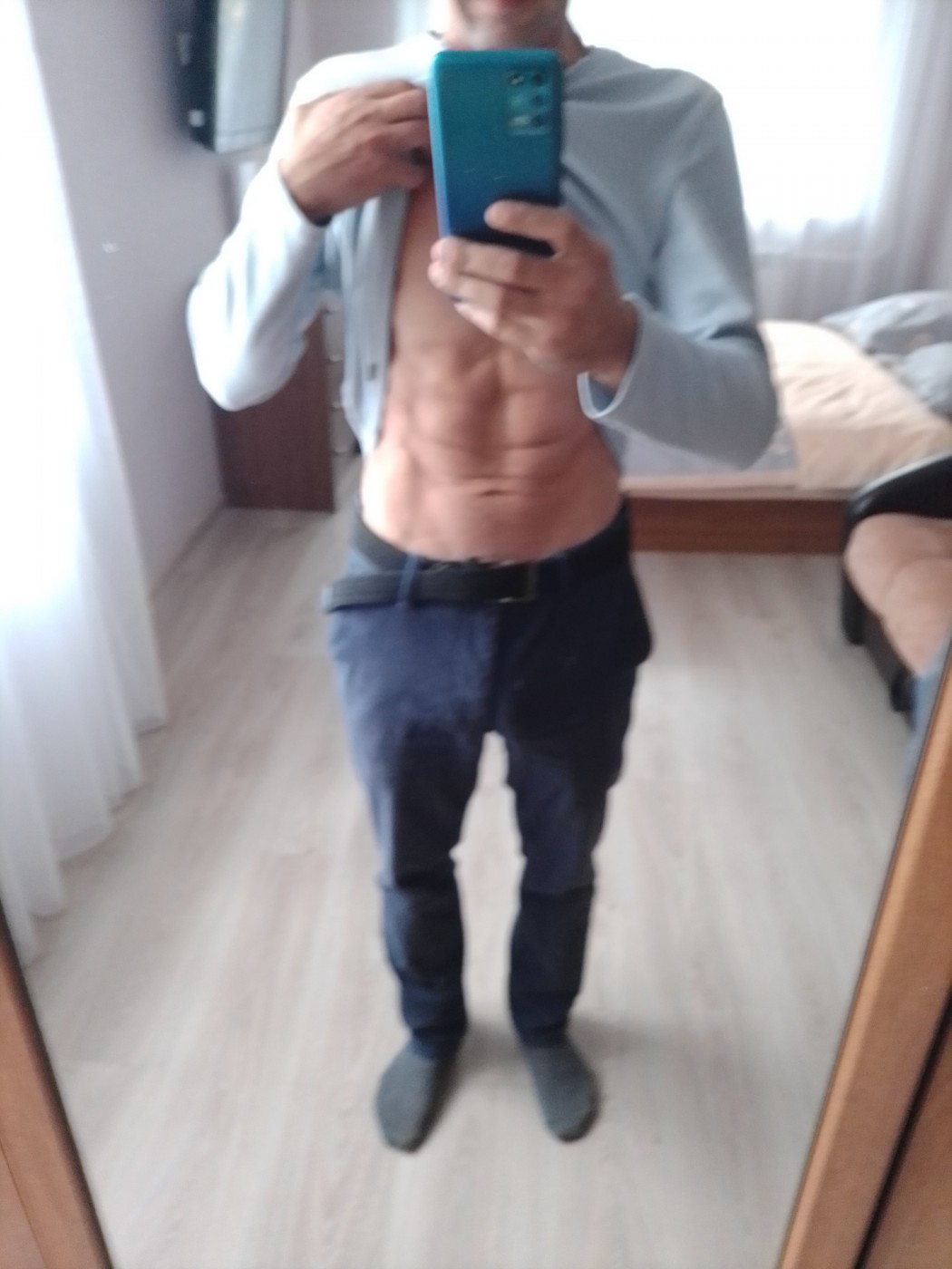 Знакомство. Фото. Нажмите, чтобы увеличить