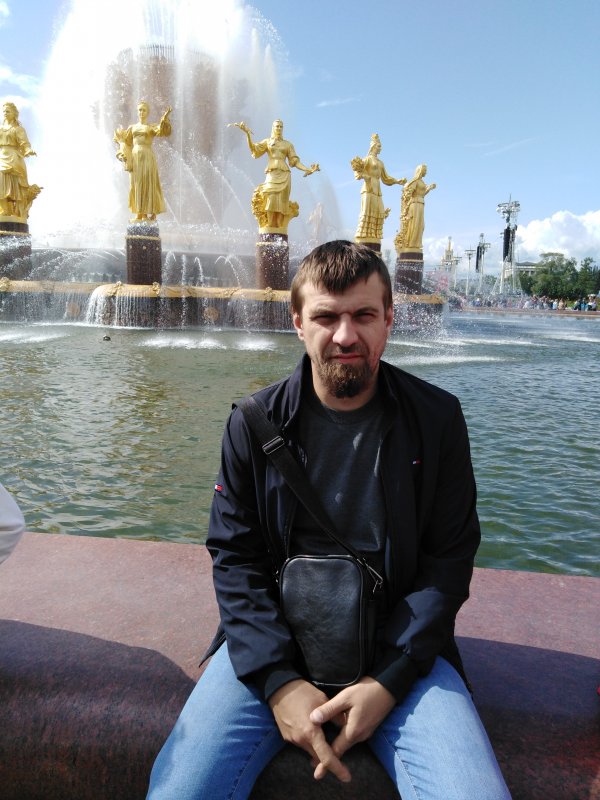 Знакомство. Фото. Нажмите, чтобы увеличить