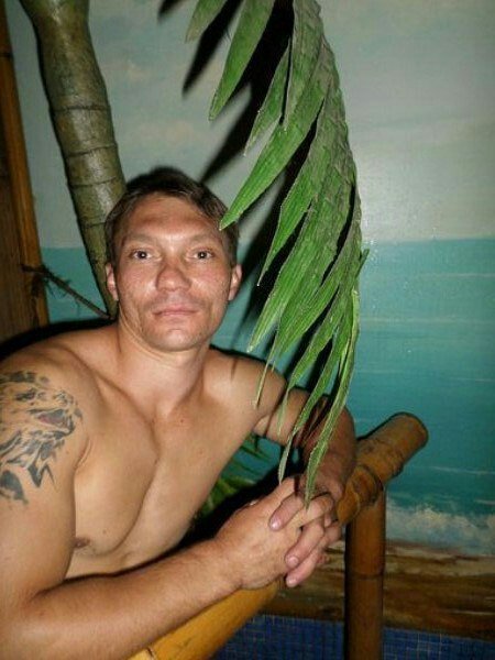 Знакомство. Фото. Нажмите, чтобы увеличить