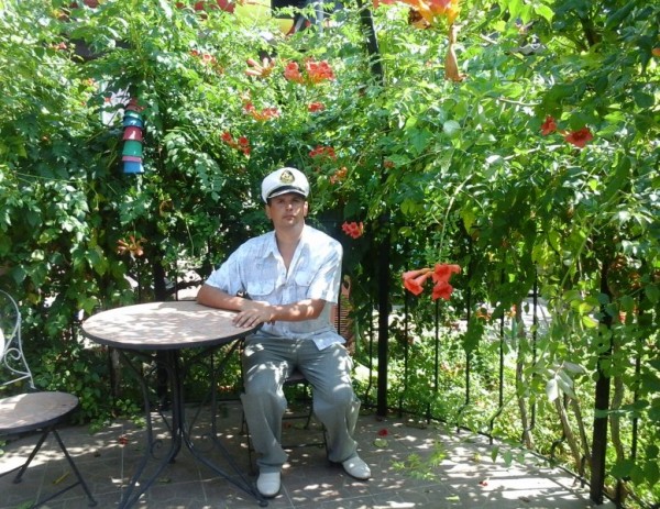 Знакомство. Фото. Нажмите, чтобы увеличить