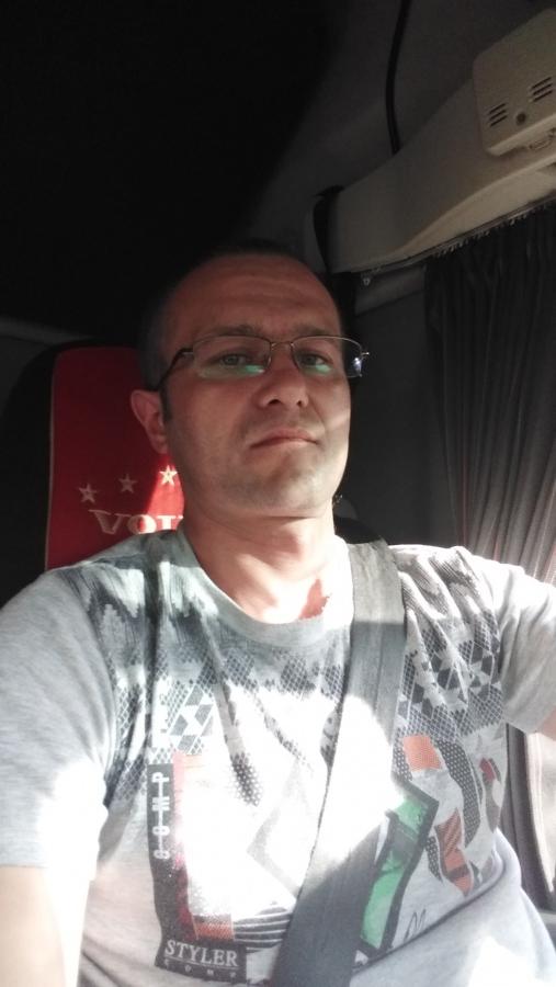 Знакомство. Фото. Нажмите, чтобы увеличить