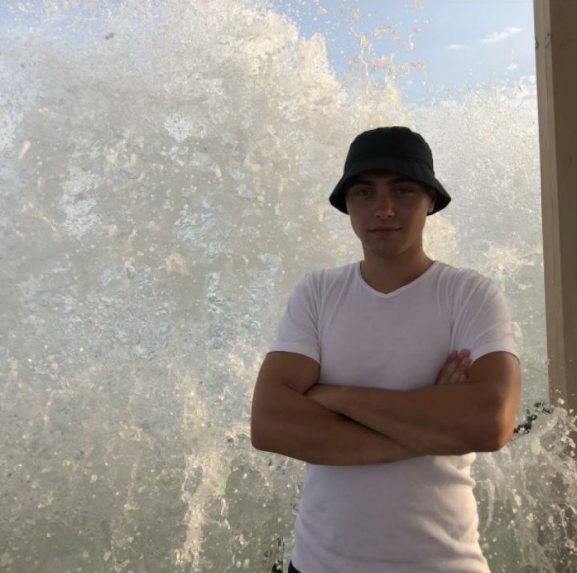 Фото девушка Толя