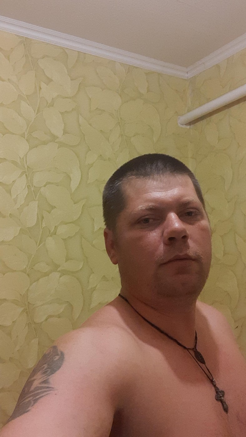 Знакомство. Фото. Нажмите, чтобы увеличить