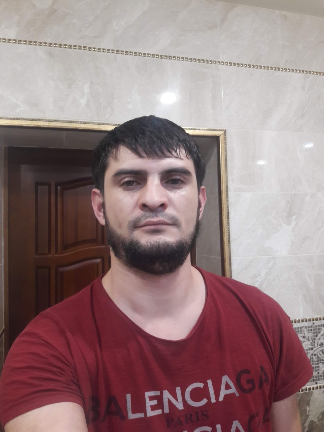 Знакомство. Фото. Нажмите, чтобы увеличить