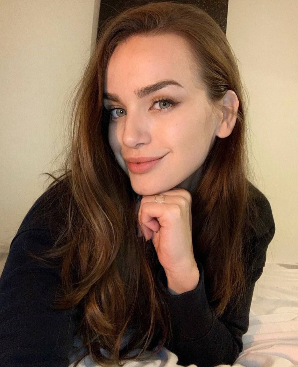 Фото девушка Евгения