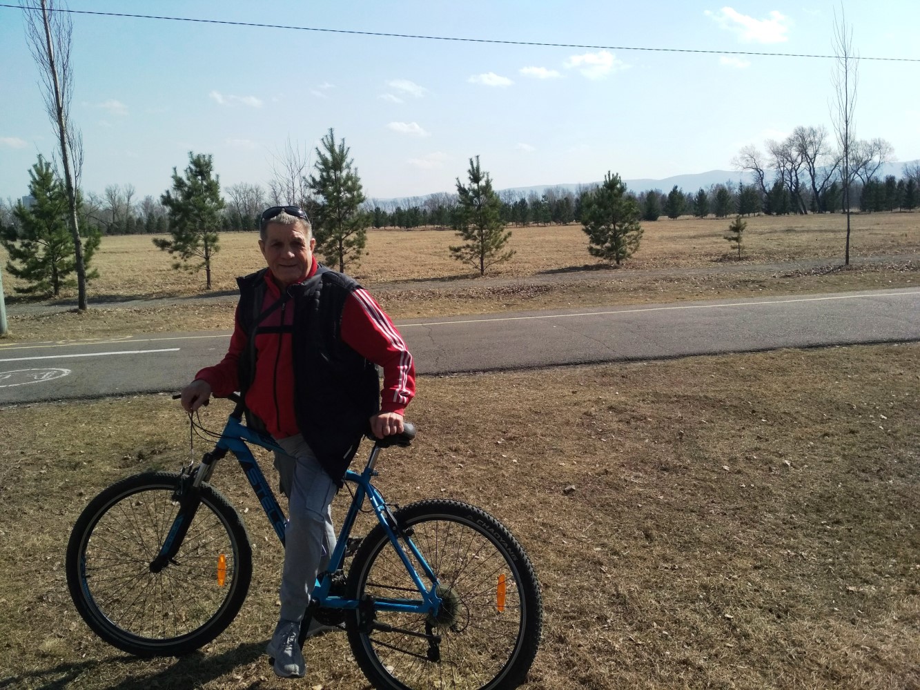 Знакомство. Фото. Нажмите, чтобы увеличить