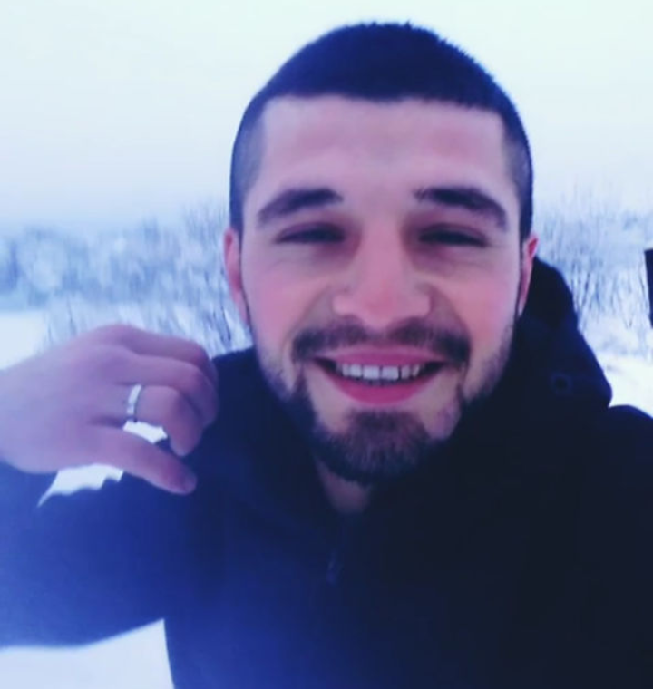 Знакомство. Фото. Нажмите, чтобы увеличить