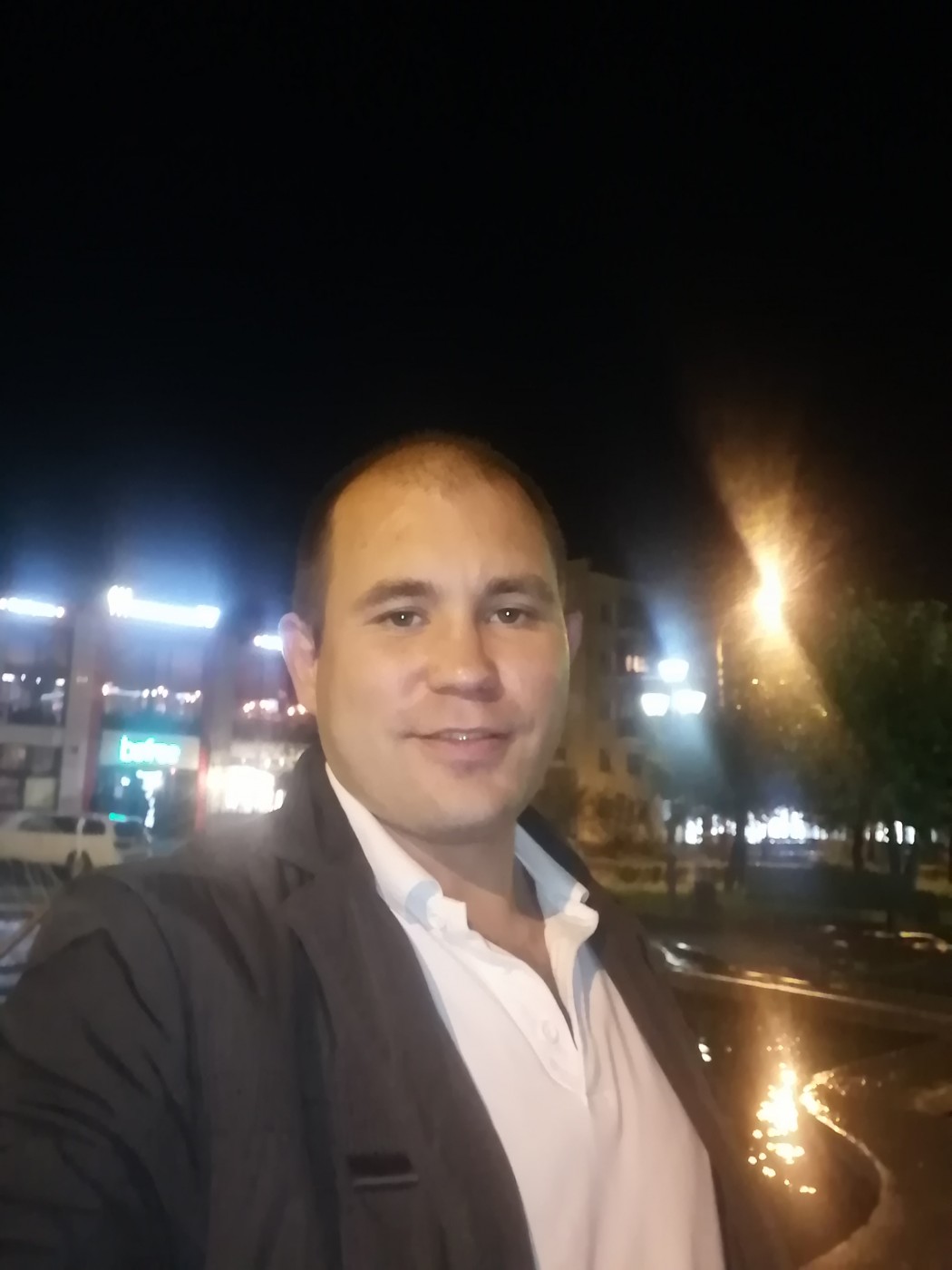 Знакомство. Фото. Нажмите, чтобы увеличить