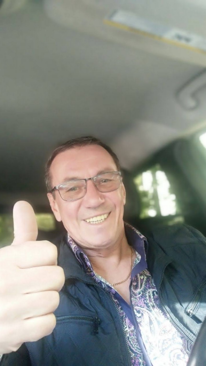 Знакомство. Фото. Нажмите, чтобы увеличить