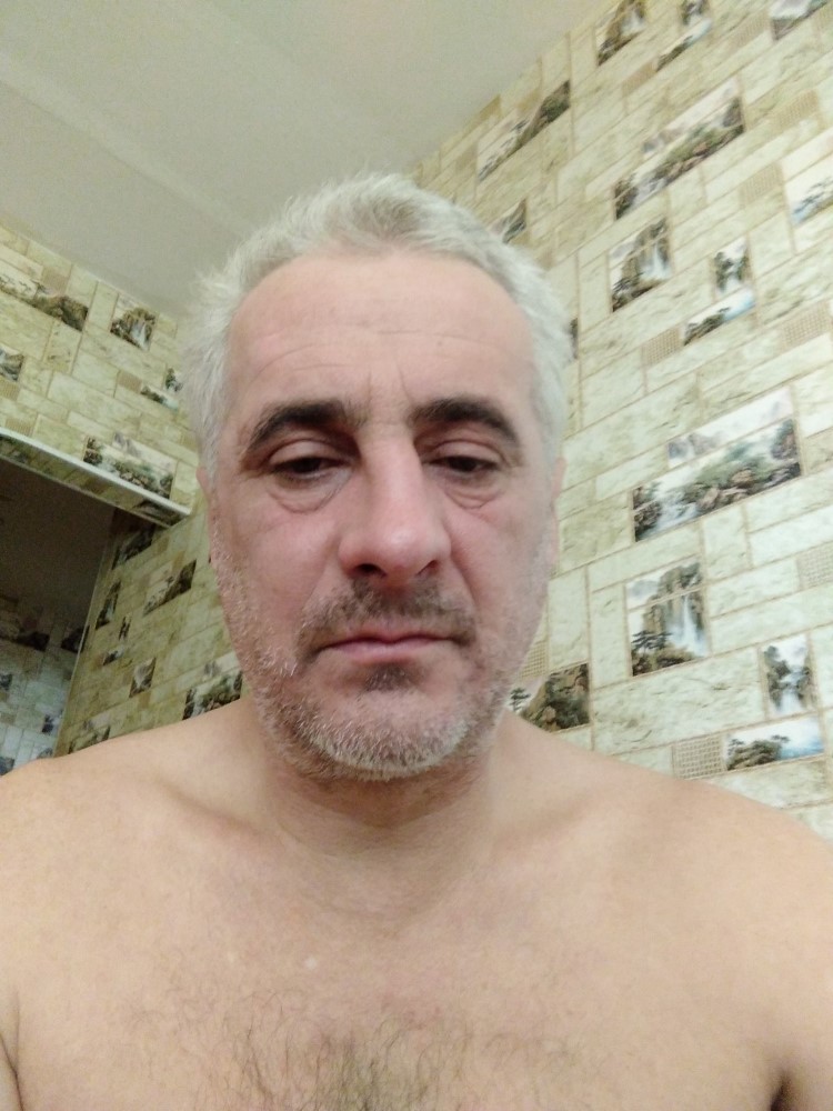 Знакомство. Фото. Нажмите, чтобы увеличить