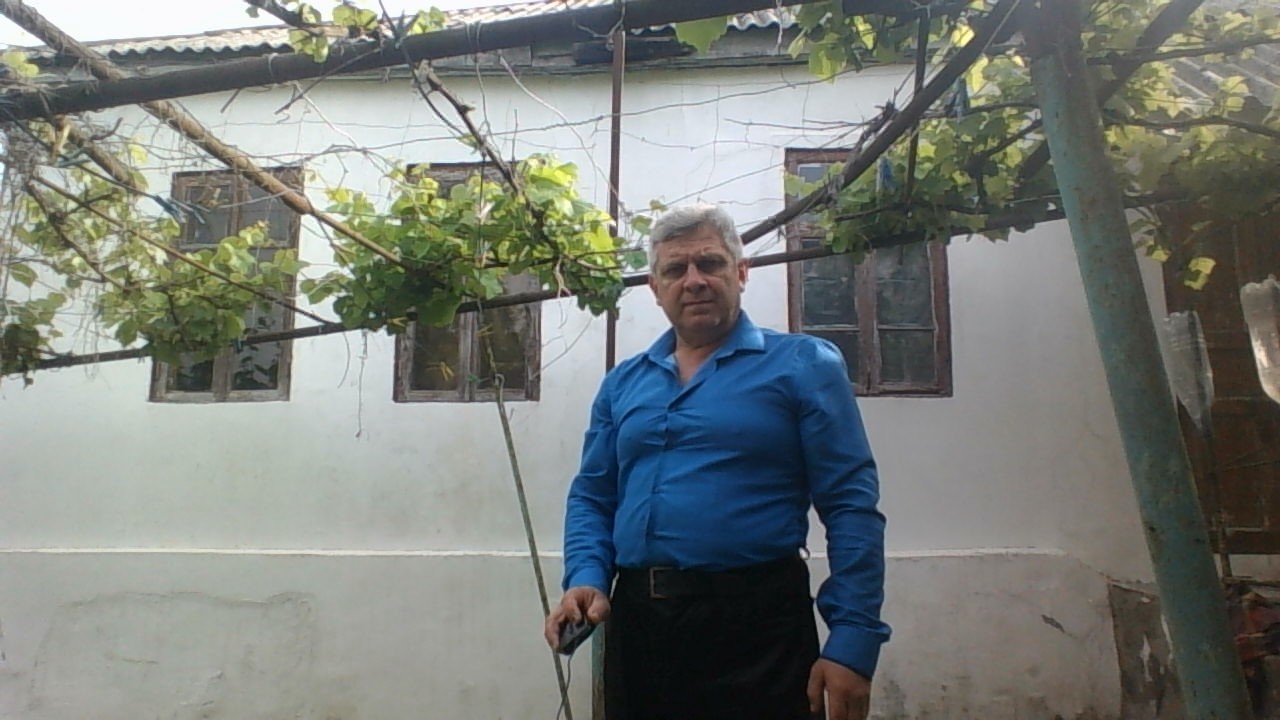 Знакомство. Фото. Нажмите, чтобы увеличить