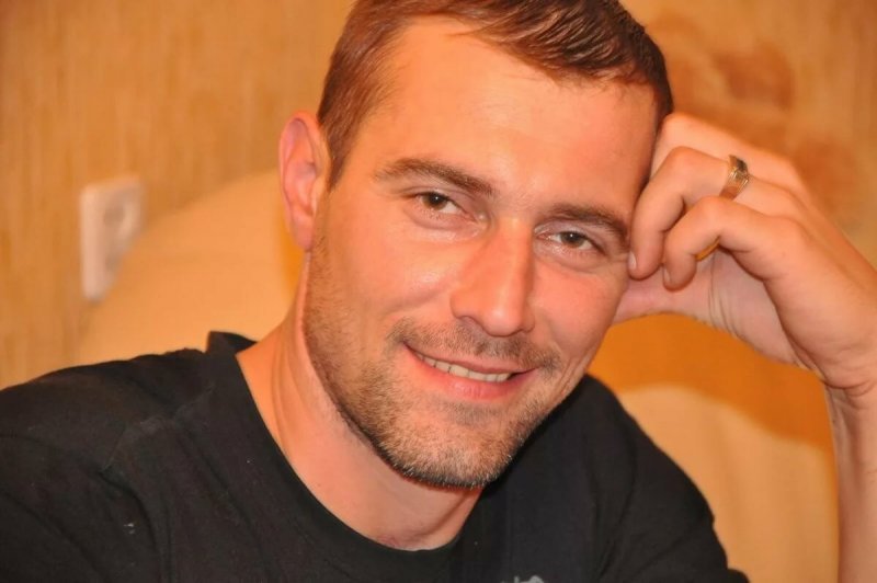 Знакомство. Фото. Нажмите, чтобы увеличить