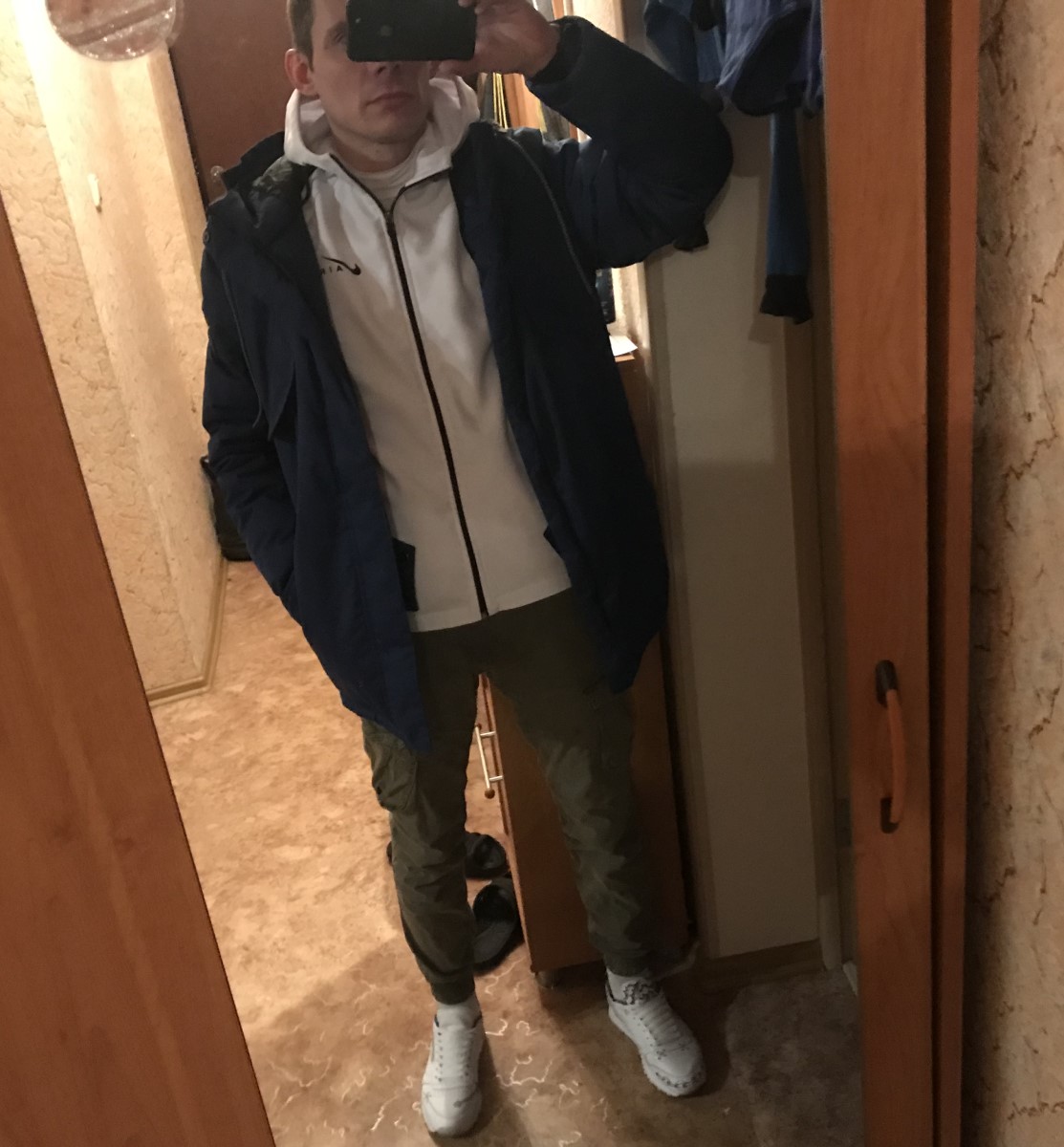 Знакомство. Фото. Нажмите, чтобы увеличить