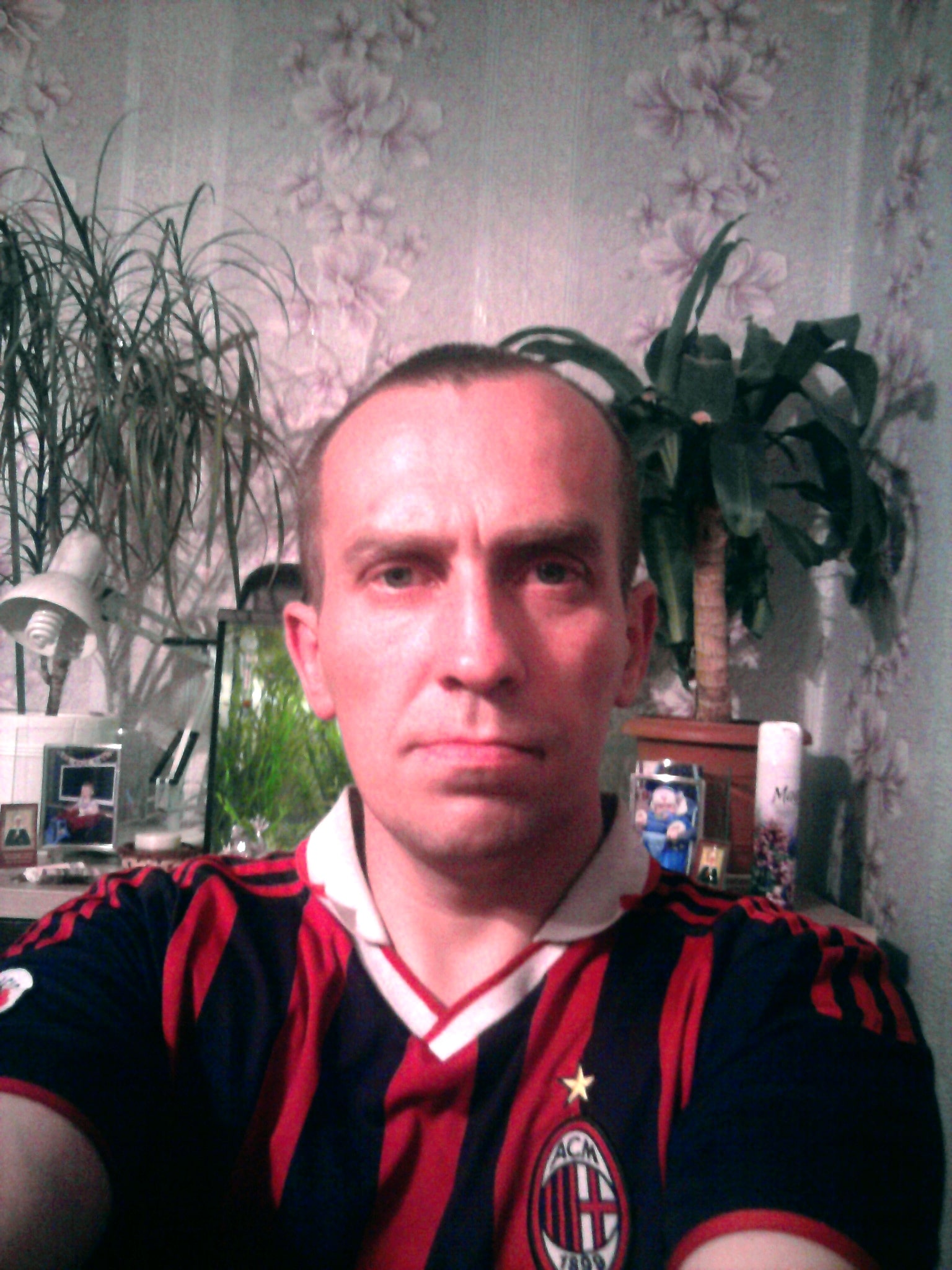 Знакомство. Фото. Нажмите, чтобы увеличить