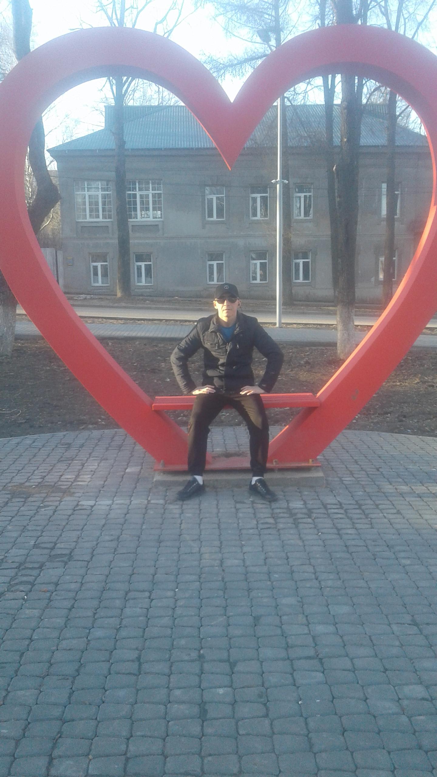 Знакомство. Фото. Нажмите, чтобы увеличить