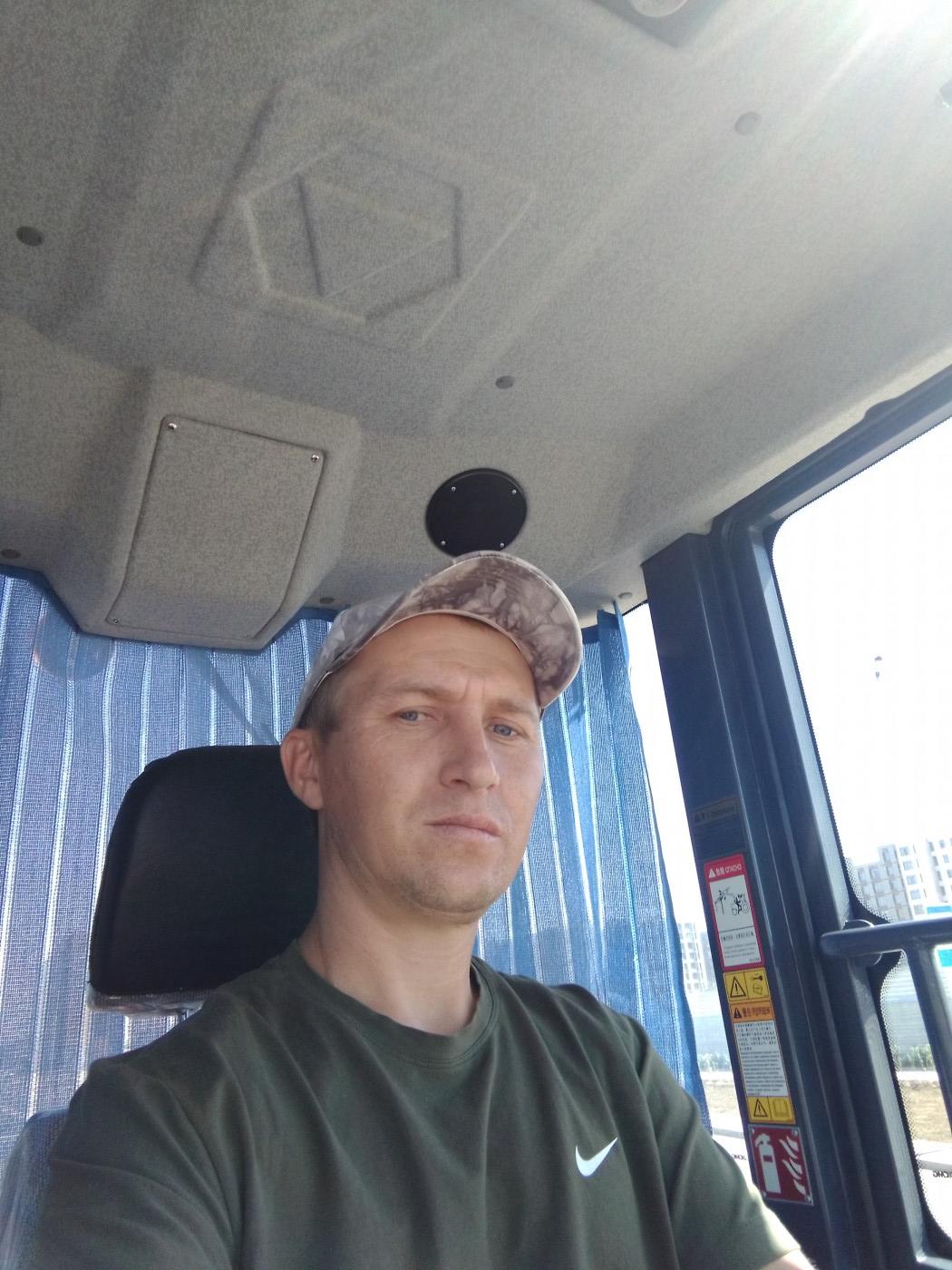 Знакомство. Фото. Нажмите, чтобы увеличить