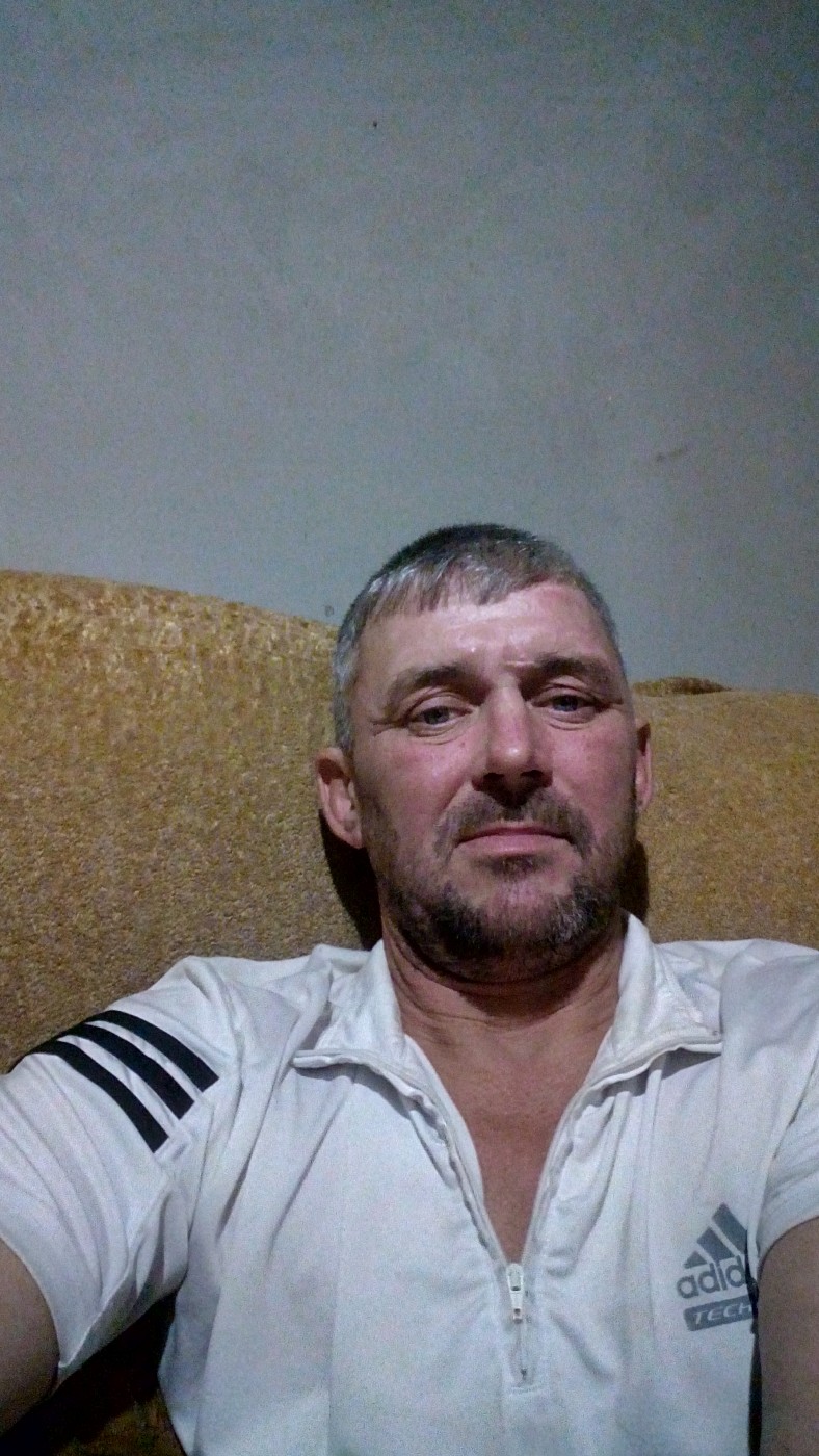 Знакомство. Фото. Нажмите, чтобы увеличить