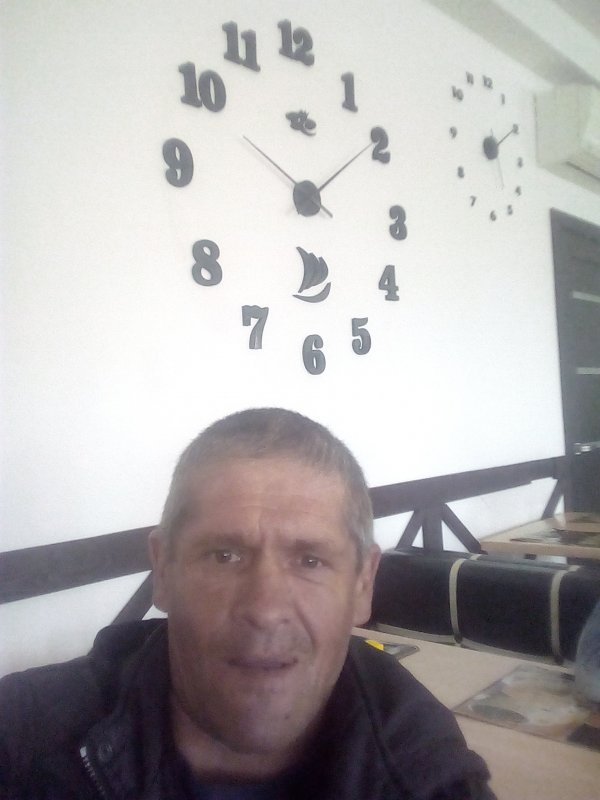 Знакомство. Фото. Нажмите, чтобы увеличить