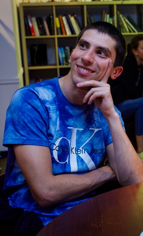 Знакомство. Фото. Нажмите, чтобы увеличить