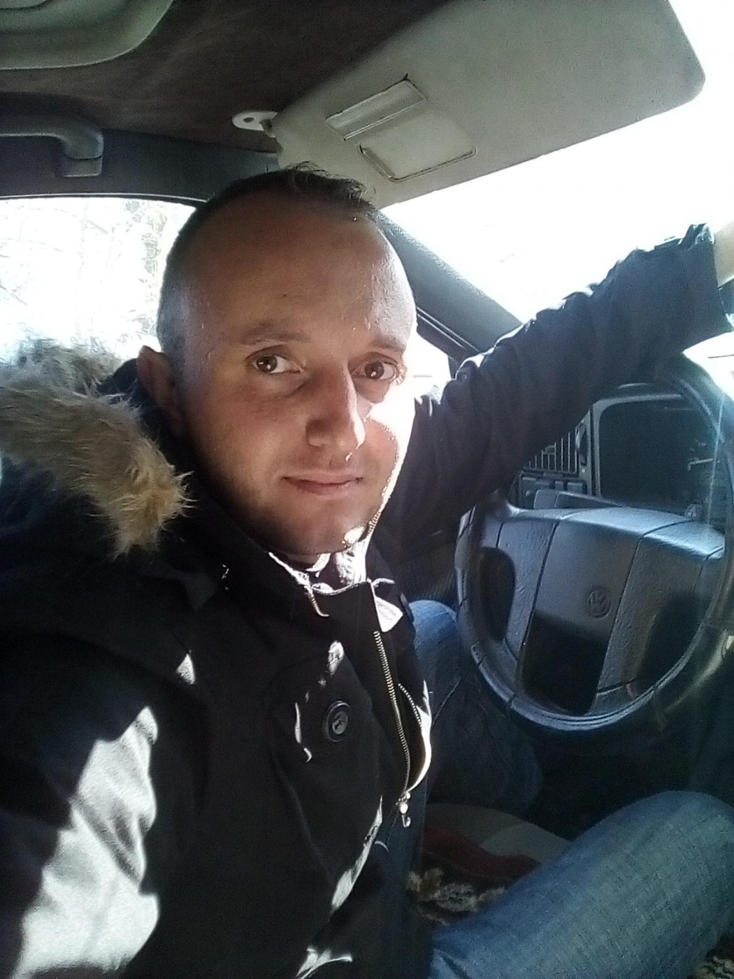 Знакомство. Фото. Нажмите, чтобы увеличить