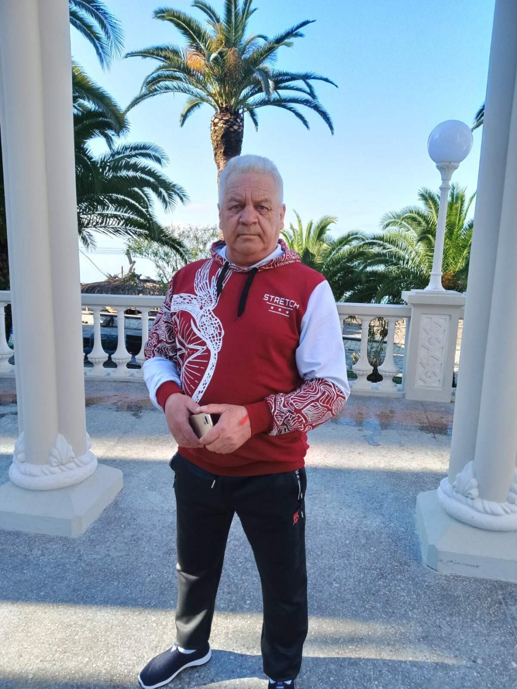 Знакомство. Фото. Нажмите, чтобы увеличить