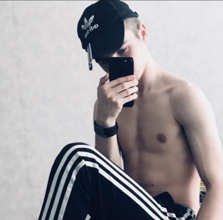 Знакомство. Фото. Нажмите, чтобы увеличить