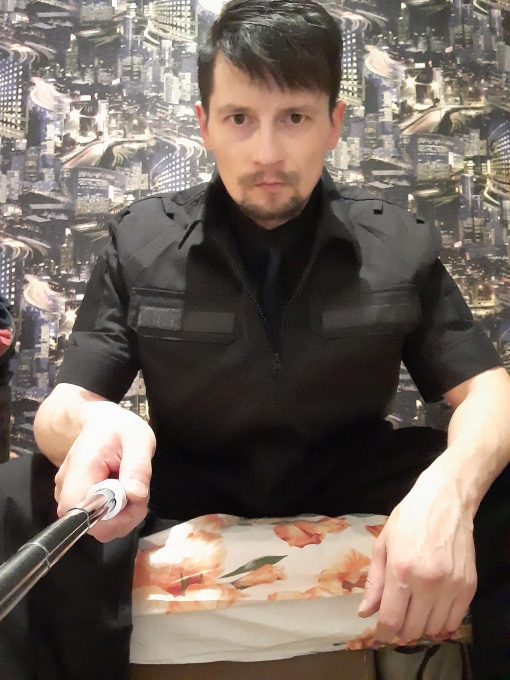 Знакомство. Фото. Нажмите, чтобы увеличить