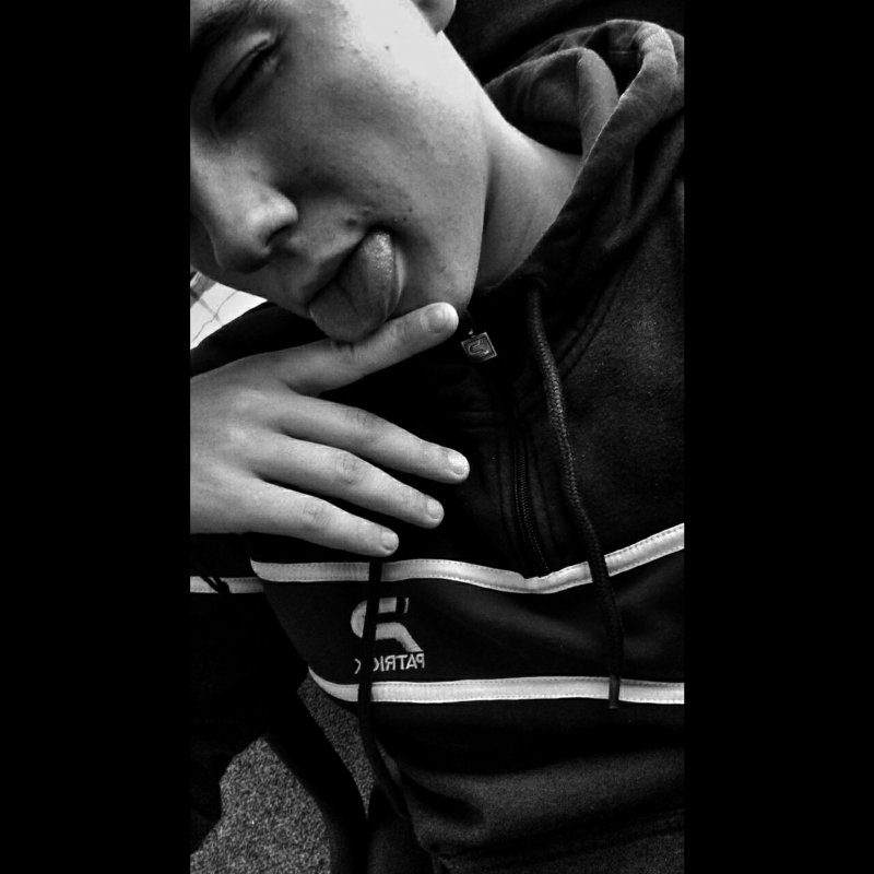 Знакомство. Фото. Нажмите, чтобы увеличить