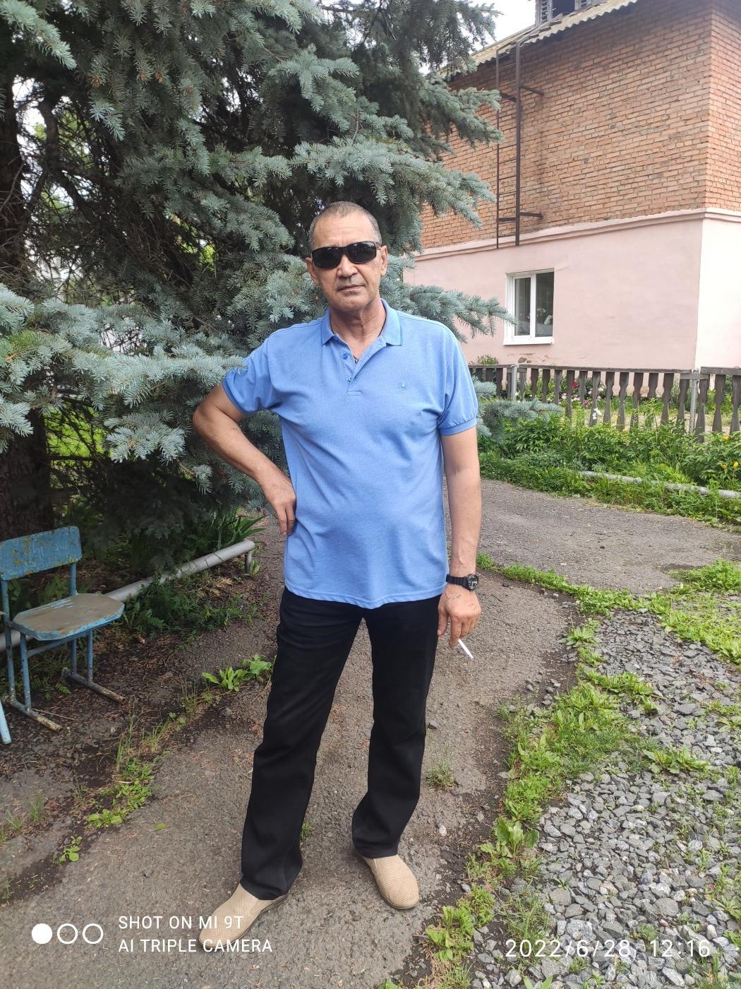 Знакомство. Фото. Нажмите, чтобы увеличить