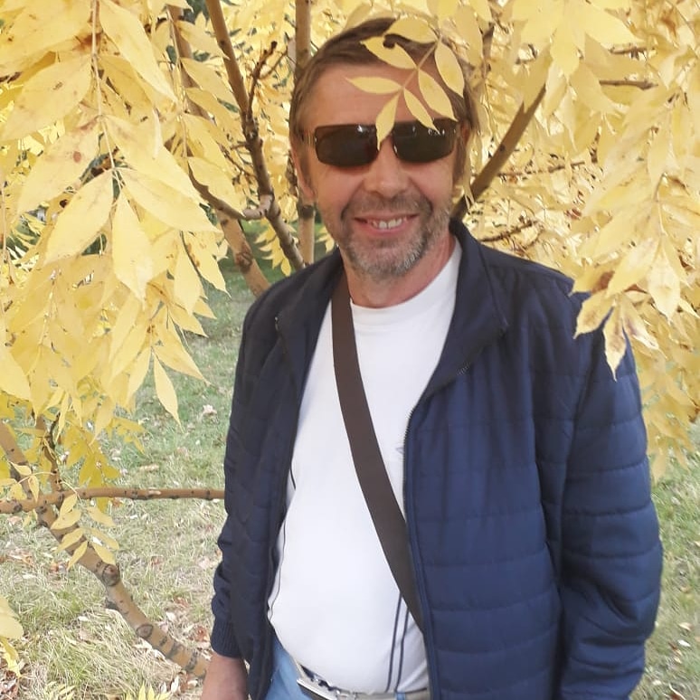 Знакомство. Фото. Нажмите, чтобы увеличить