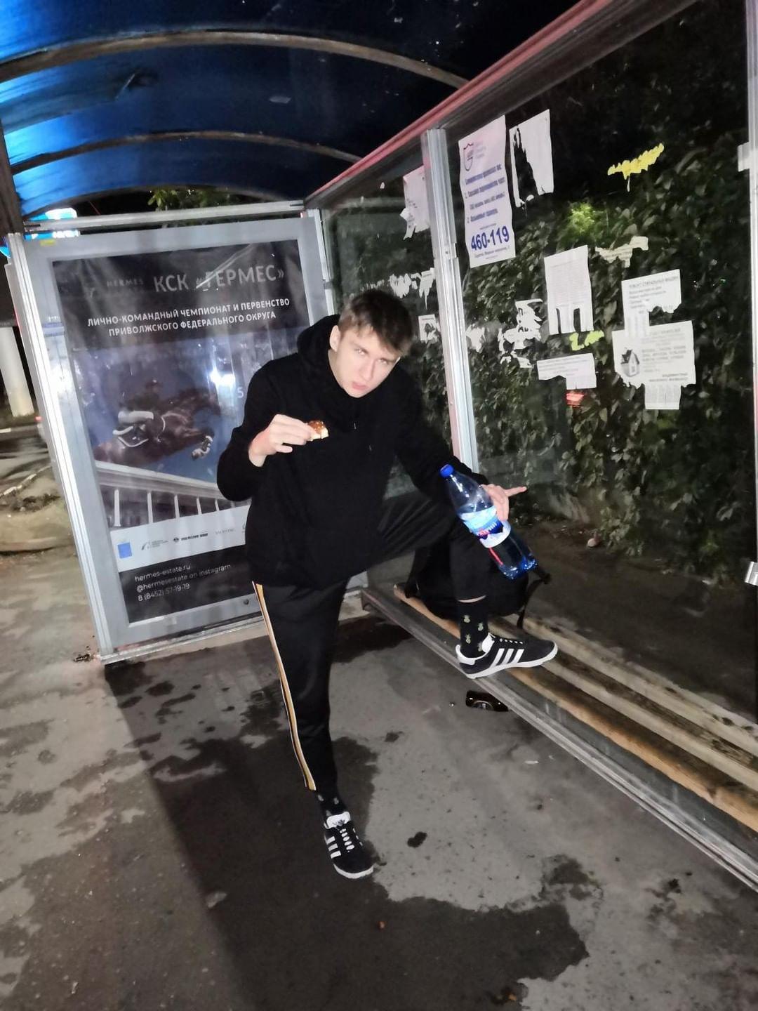 Знакомство. Фото. Нажмите, чтобы увеличить