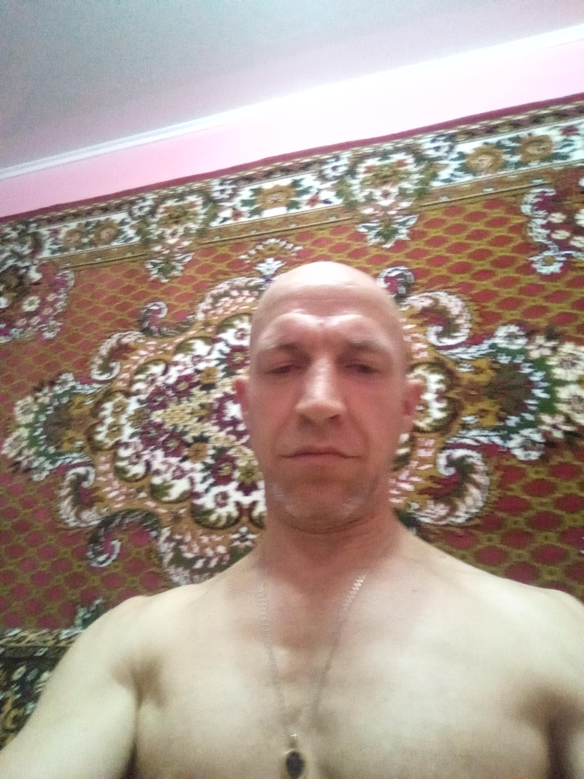 Знакомство. Фото. Нажмите, чтобы увеличить