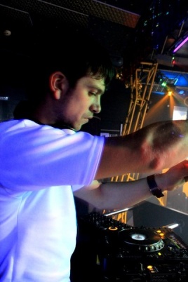 Хочу девушку. Николай