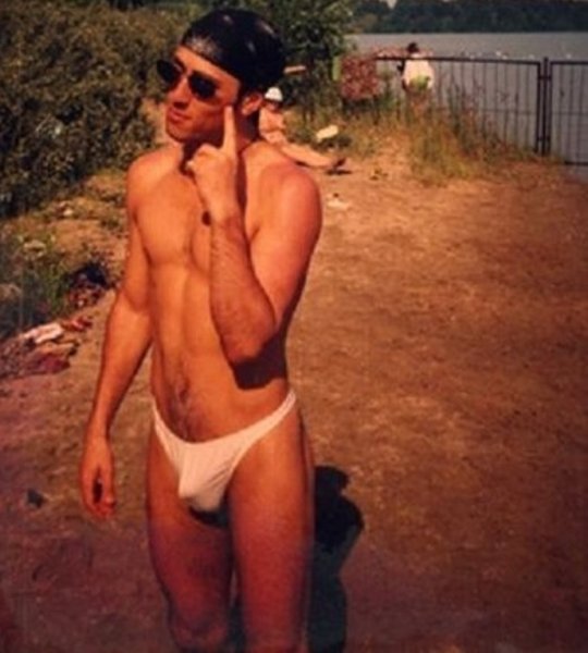 Знакомство. Фото. Нажмите, чтобы увеличить