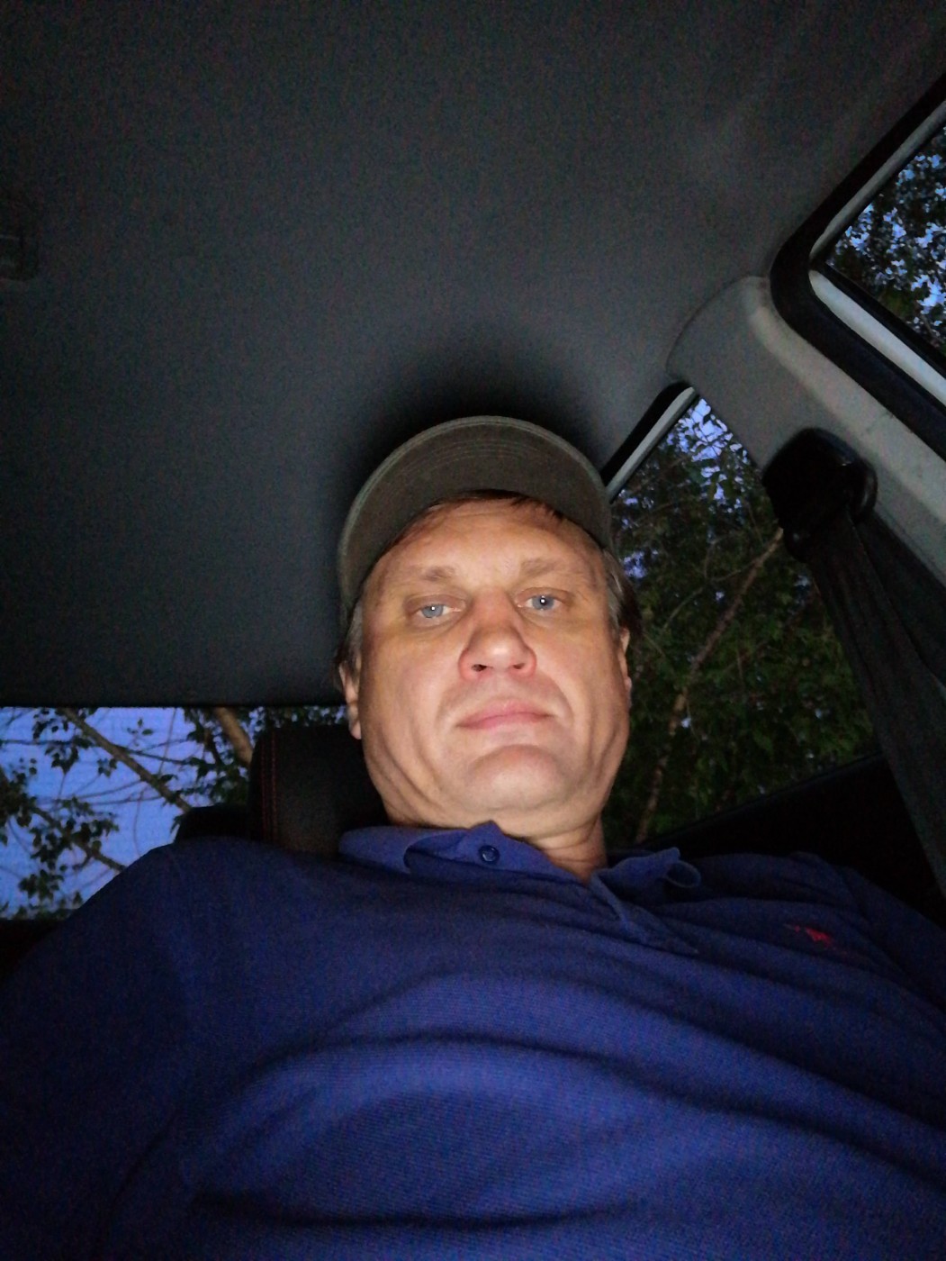 Знакомство. Фото. Нажмите, чтобы увеличить