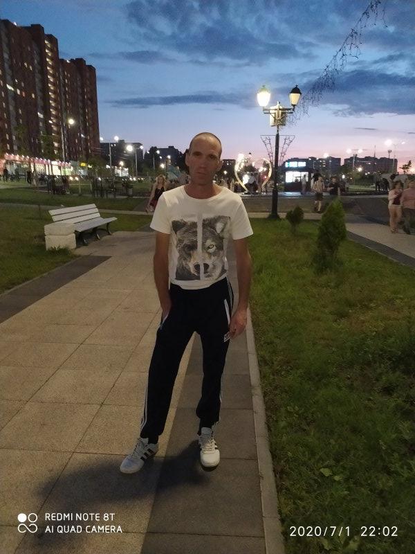 Знакомство. Фото. Нажмите, чтобы увеличить