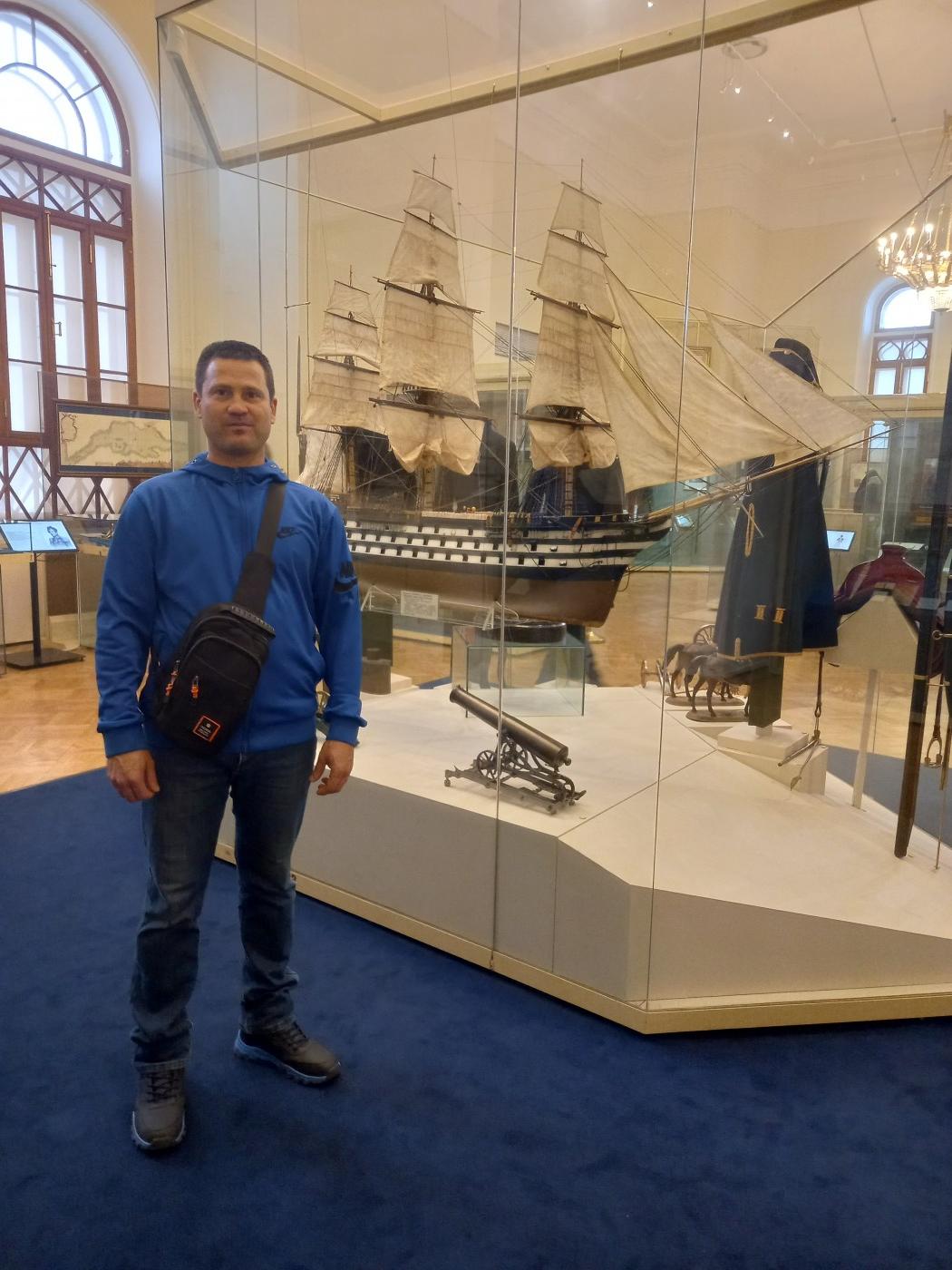 Фото девушка Тимофей