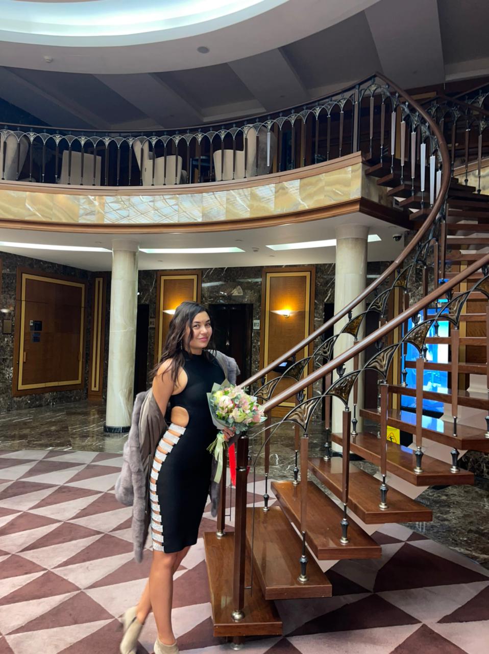 Фото девушка сиси