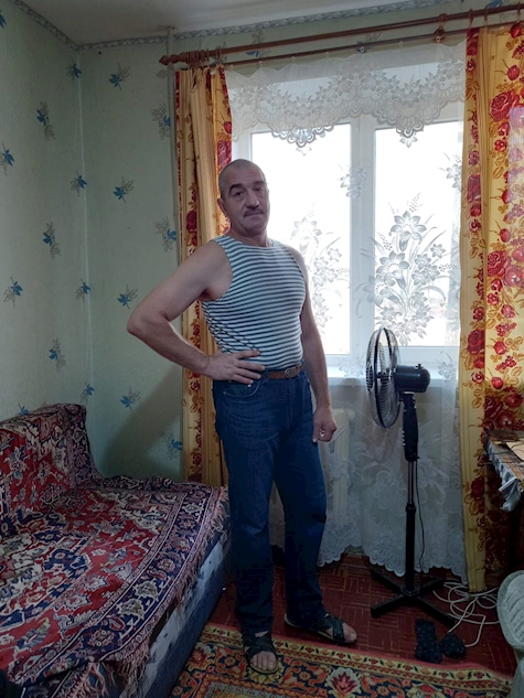 Знакомство. Фото. Нажмите, чтобы увеличить