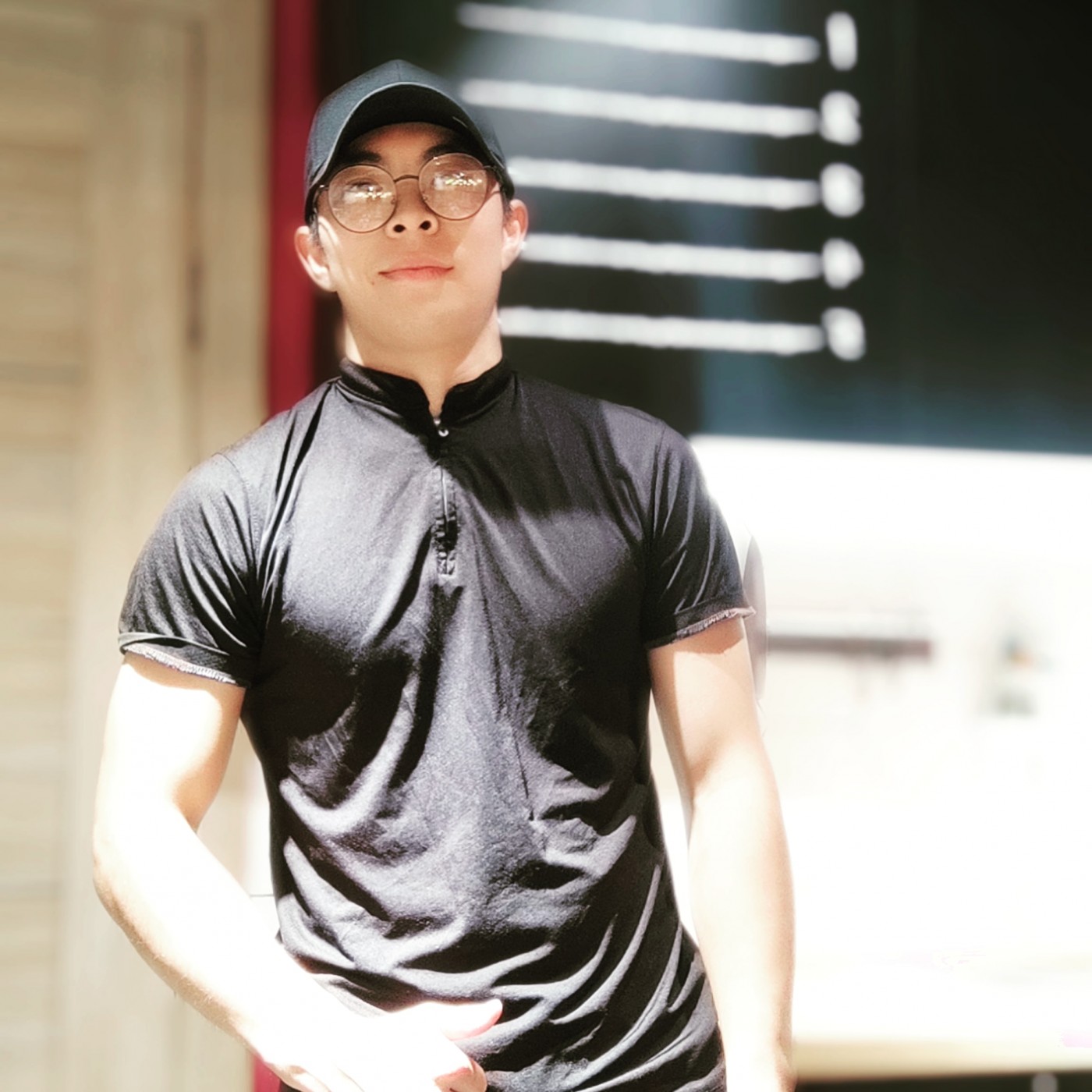 Знакомство. Фото. Нажмите, чтобы увеличить