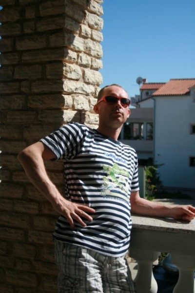 Знакомство. Фото. Нажмите, чтобы увеличить