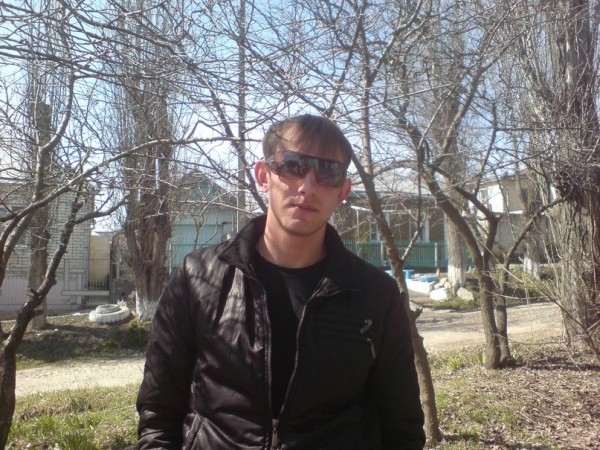 Знакомство. Фото. Нажмите, чтобы увеличить