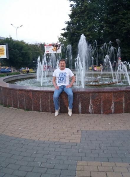 Знакомство. Фото. Нажмите, чтобы увеличить